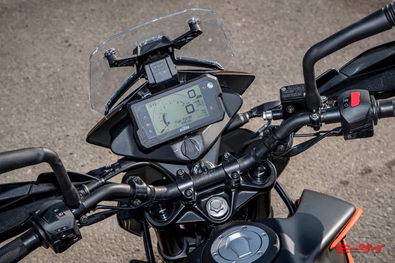 250アドベンチャー　メーター　ハンドル　KTM