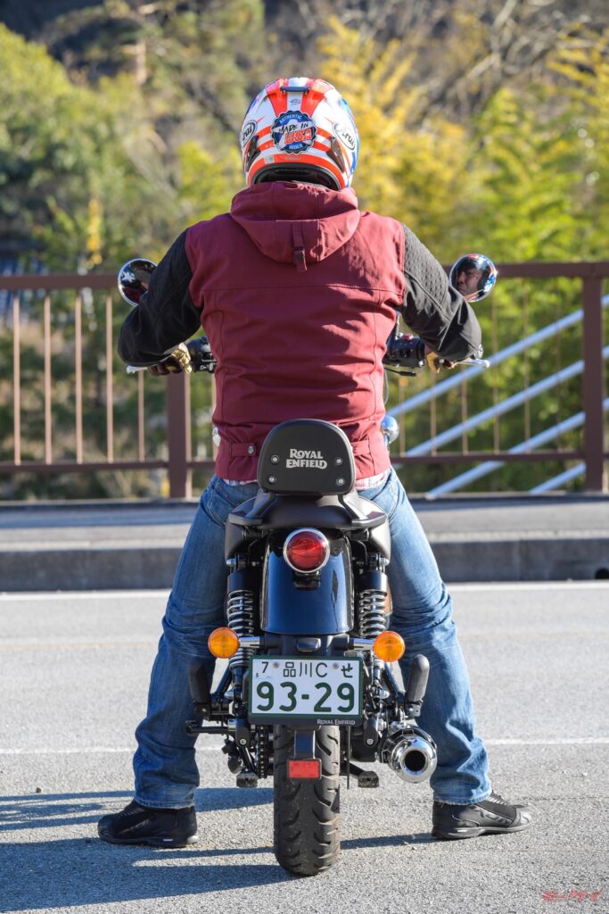 メテオ350　足着き　ロイヤルエンフィールド