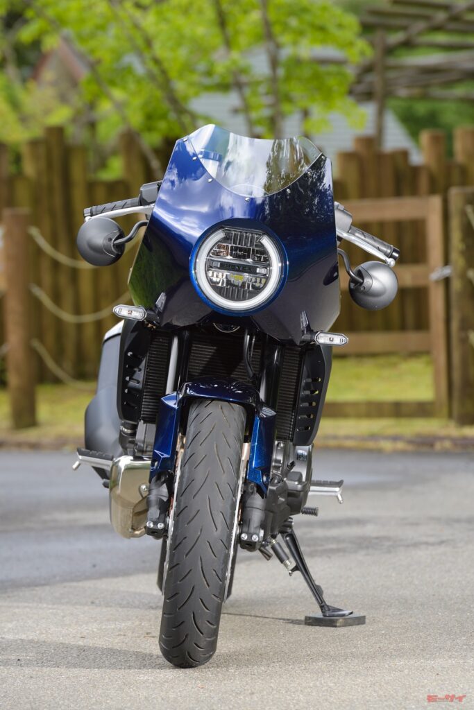 ホーク11　ホンダ　ロケットカウル