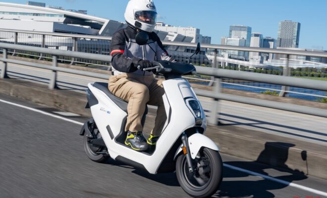 EM1 e:　ホンダ　電動バイク