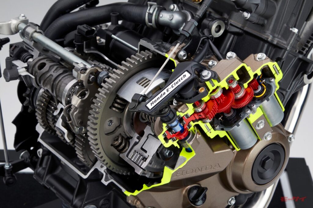 画像ギャラリー】ホンダ二輪新技術「E-クラッチ」開発者にインタビュー