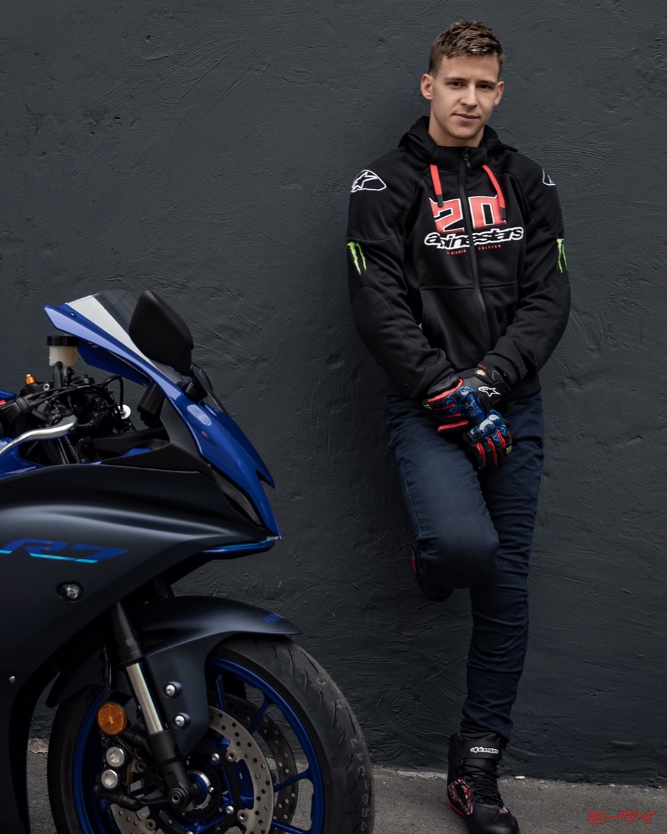 「クアルタラロ」コラボの【alpinestars】「FQ20 CHROME IGNITION MONSTER HOODIE」が発売！ヤマハ乗り ...
