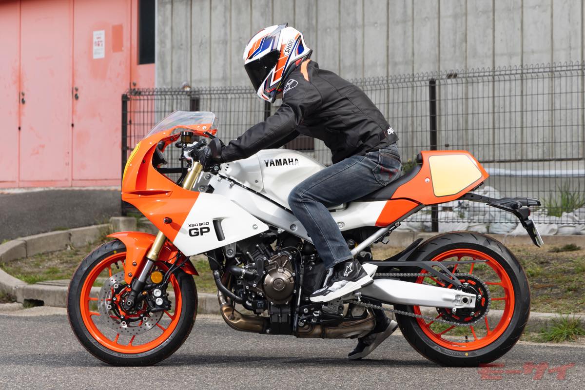 XSR900GP　足つき　ライディングポジション　実車　モーターサイクルショー　ヤマハ