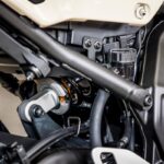 XSR900 ヤマハ 2025 サスペンション KYB