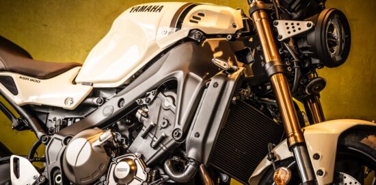 XSR900　ヤマハ　2025　アイボリー