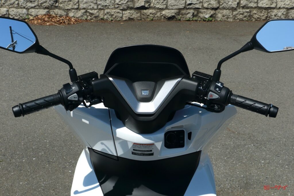 PCX　ホンダ　2025　ハンドル