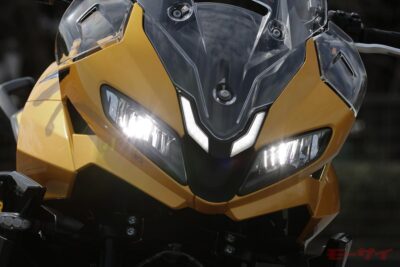 タイガースポーツ800　ヘッドライト　LED　トライアンフ　2025